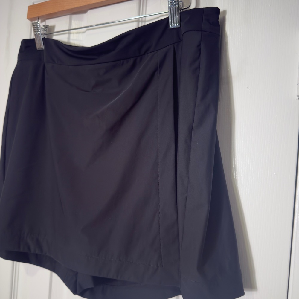 SPANX Women's Black Tech Skort with Inner Shorts - Picture 6 of 11